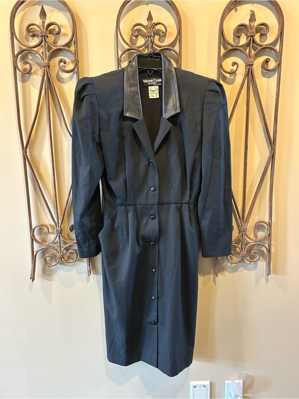 Vintage Women's Black Button-Front Long Coat Dress with Leather Collar